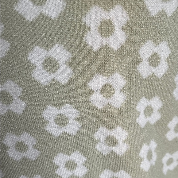 Princess Polly Knit Halter Dress in Light Green w/ Cream Flowers - Picture 4 of 5